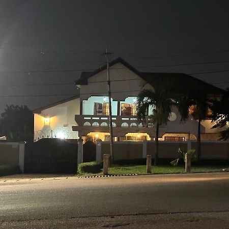 D Barfi Guesthouse, Excellent Location Kumasi Ngoại thất bức ảnh
