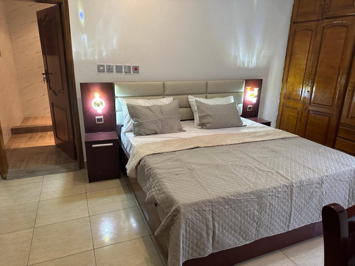 D Barfi Guesthouse, Excellent Location Kumasi Ngoại thất bức ảnh