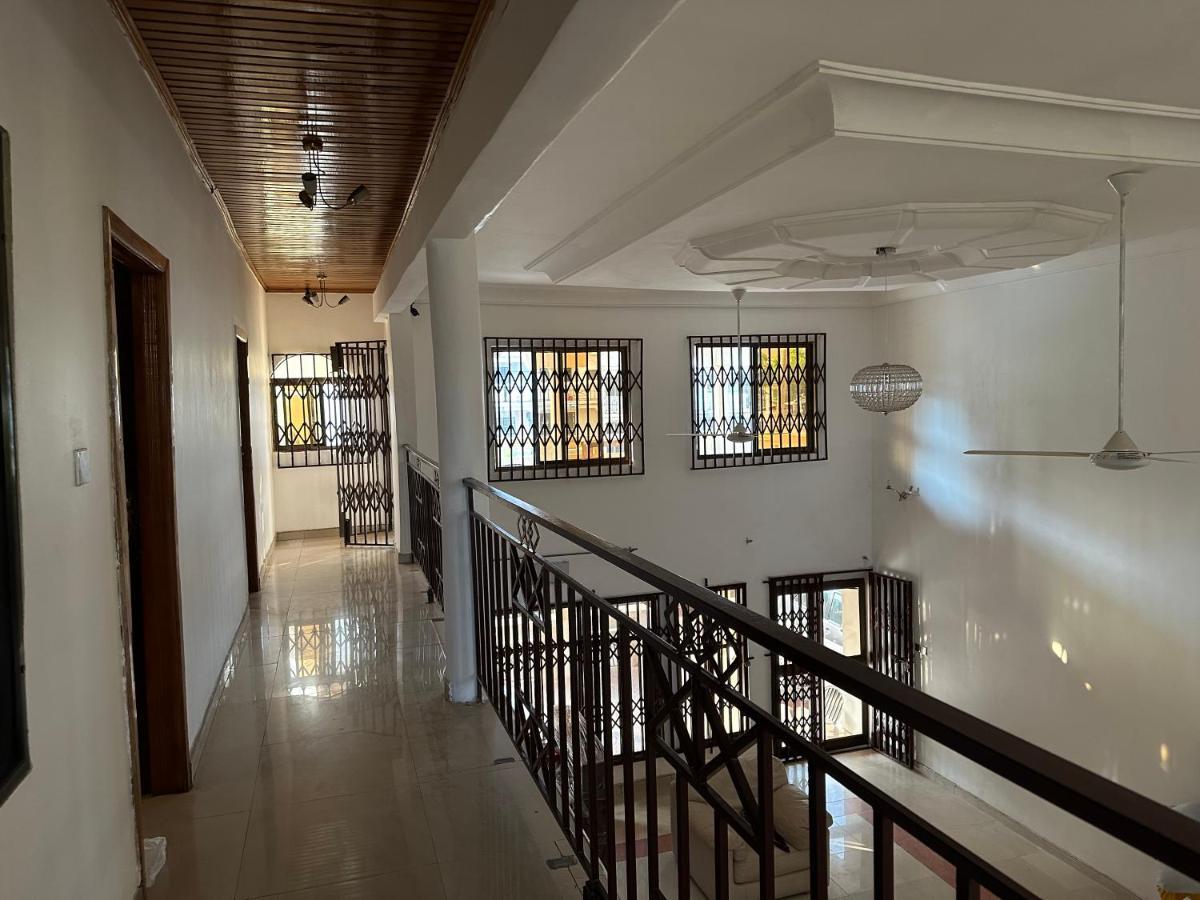 D Barfi Guesthouse, Excellent Location Kumasi Ngoại thất bức ảnh